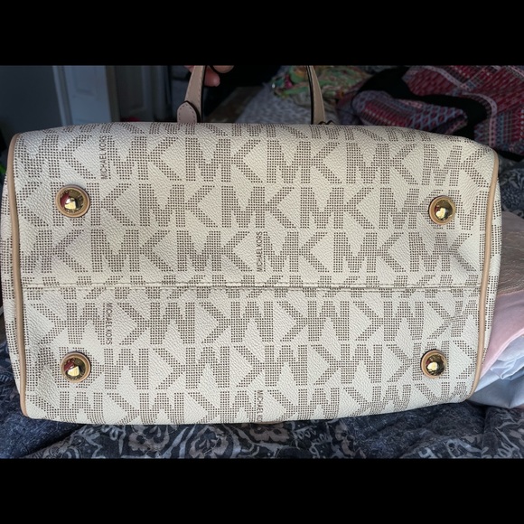 Michael Kors Grayson crossbody Satchel - Picture 5 of 14